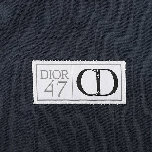 《大きめロゴがかっこいい★》ディオール 47ロゴ コットンTシャツ コピー 2色 413J640A0849